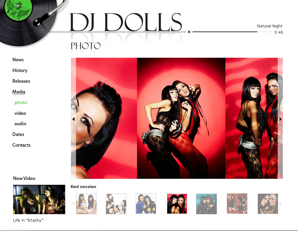 DJ dolls